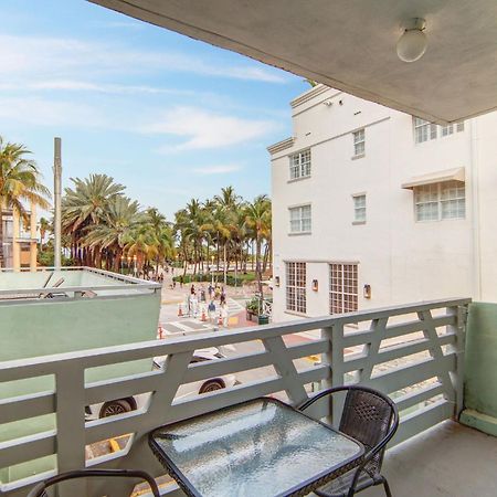 Balcony Deco Apt, W/2 Queenbeds, On Ocean Dr Beach Apartment Miami Beach Exterior photo