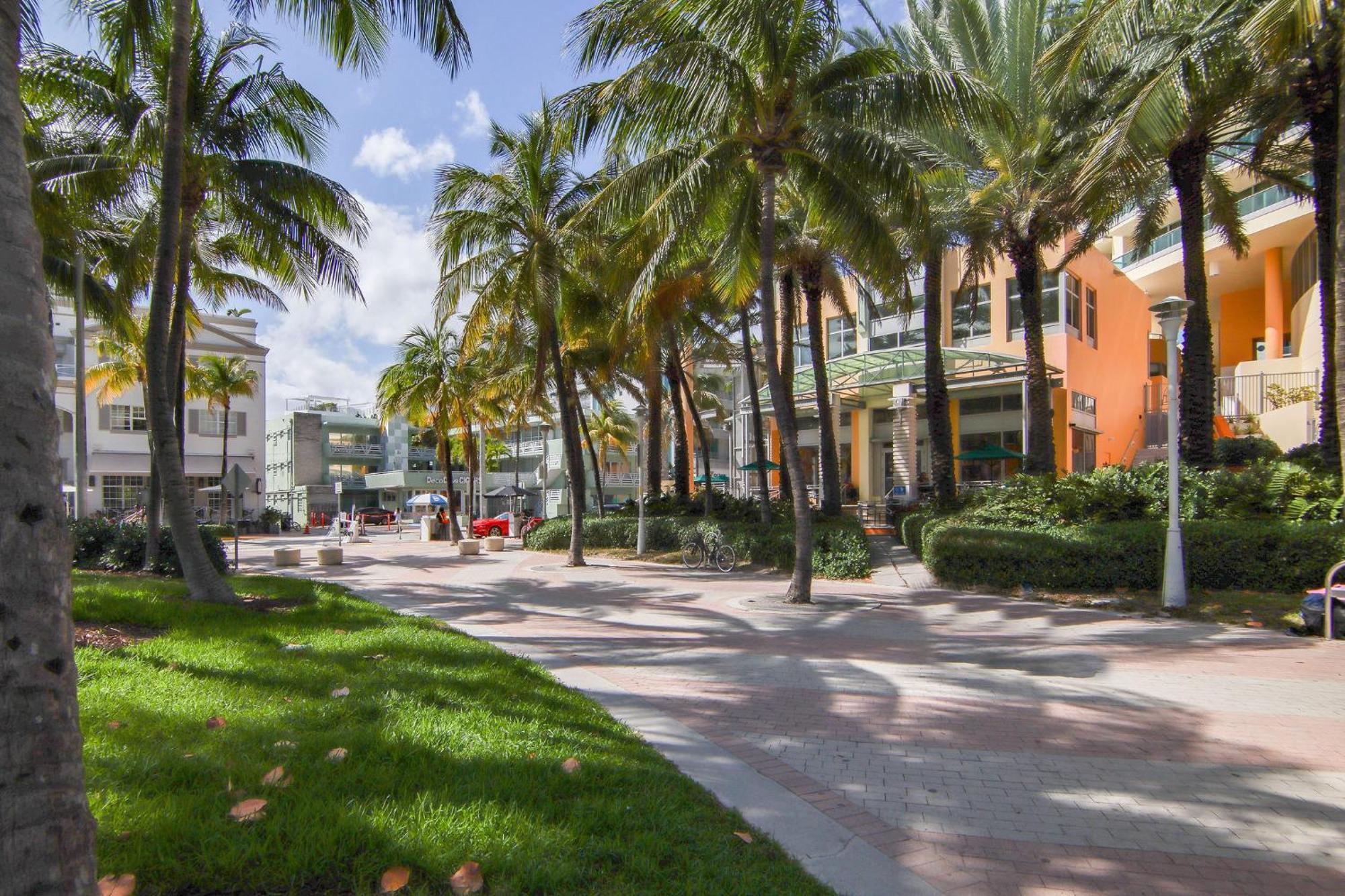 Balcony Deco Apt, W/2 Queenbeds, On Ocean Dr Beach Apartment Miami Beach Exterior photo